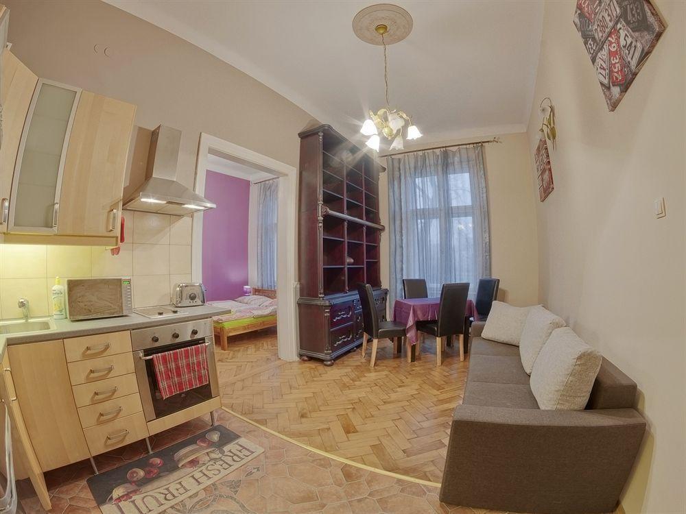 Hostel 70S Krakow Ngoại thất bức ảnh