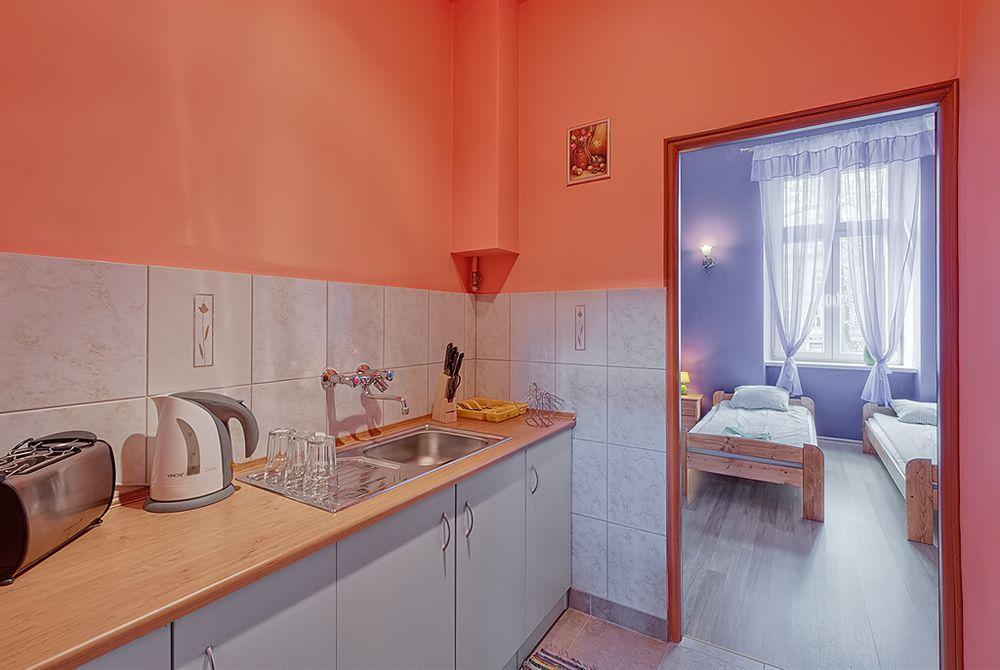 Hostel 70S Krakow Ngoại thất bức ảnh