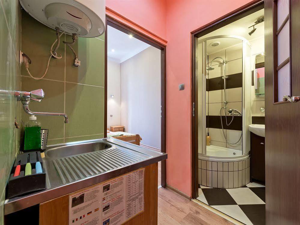 Hostel 70S Krakow Ngoại thất bức ảnh