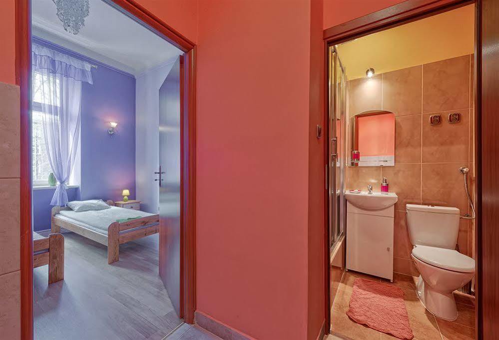Hostel 70S Krakow Ngoại thất bức ảnh