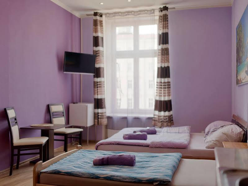 Hostel 70S Krakow Ngoại thất bức ảnh