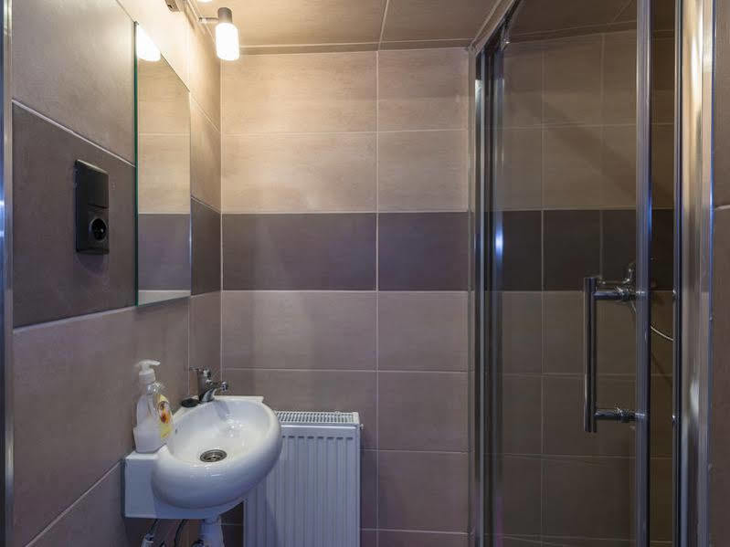 Hostel 70S Krakow Ngoại thất bức ảnh