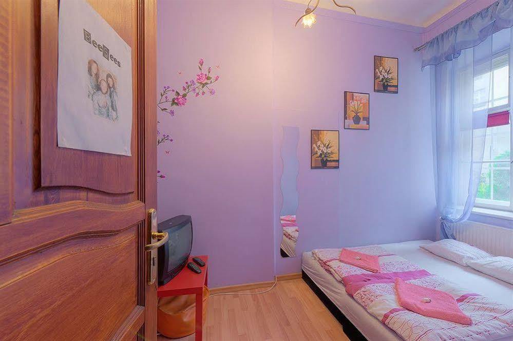 Hostel 70S Krakow Ngoại thất bức ảnh